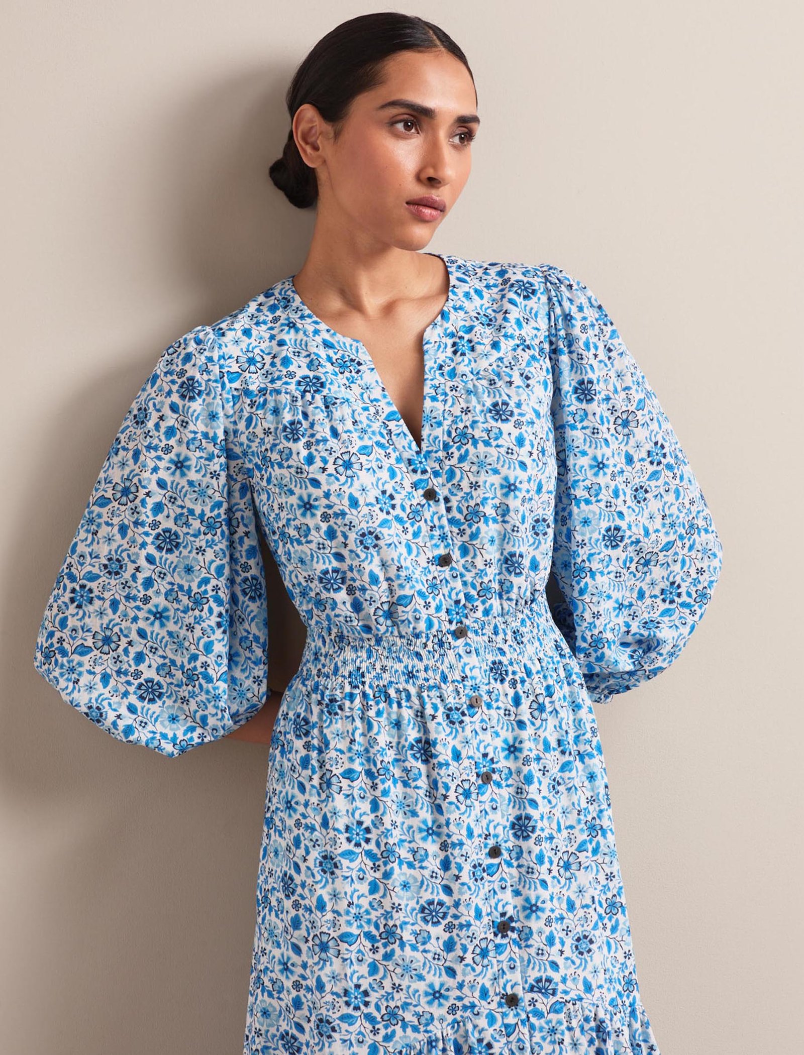 Aspen Cotton Blend Maxi Dress - White Blue Ditsy Carnation Print - Image 7