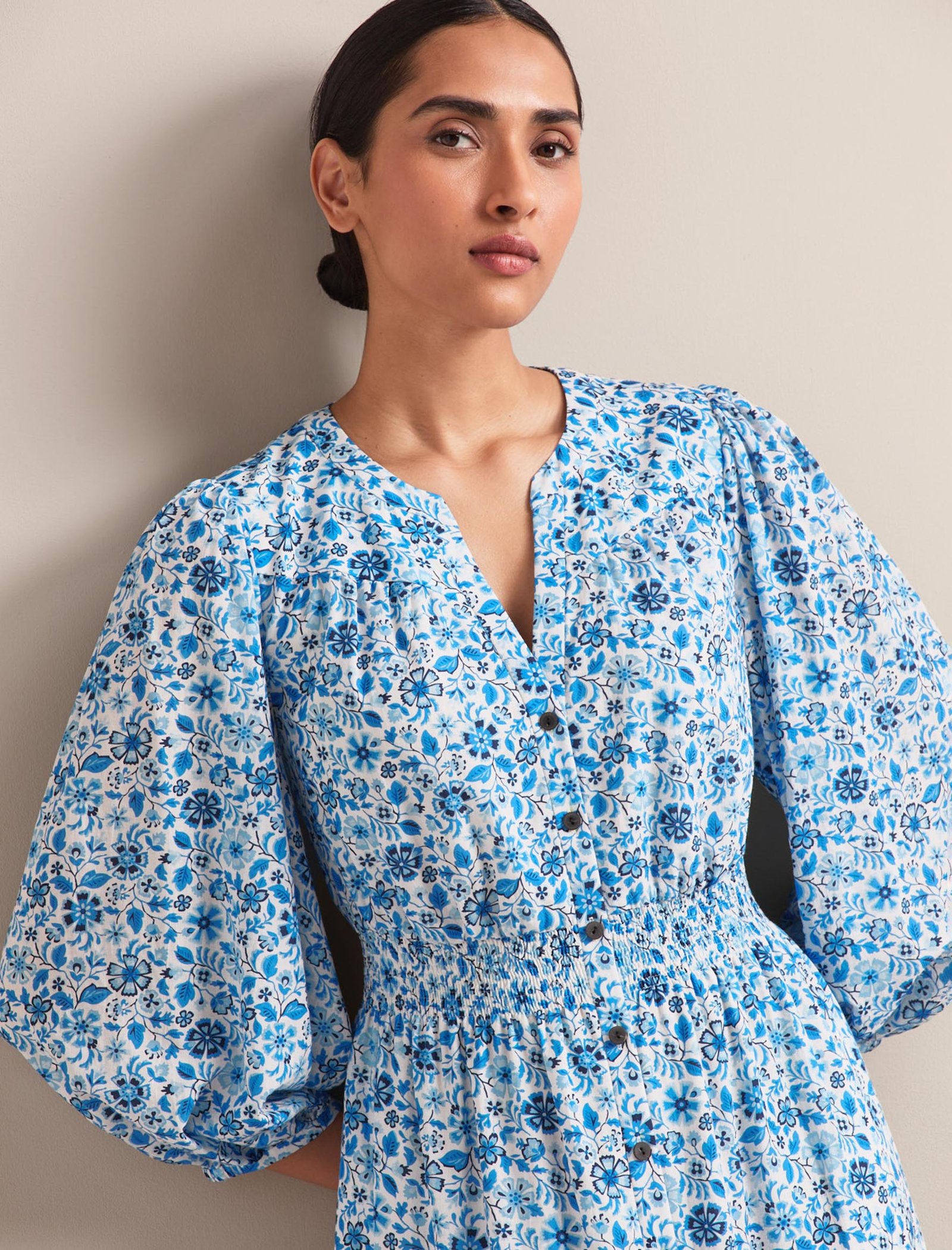 Aspen Cotton Blend Maxi Dress - White Blue Ditsy Carnation Print - Image 12